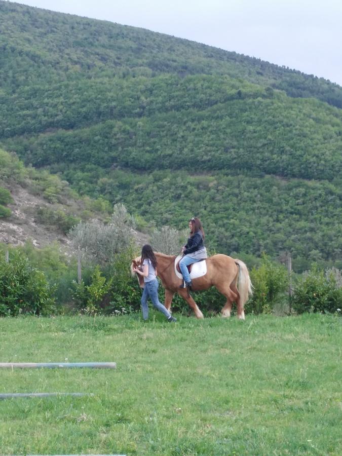 Agriturismo San Martino Фолиньо Экстерьер фото