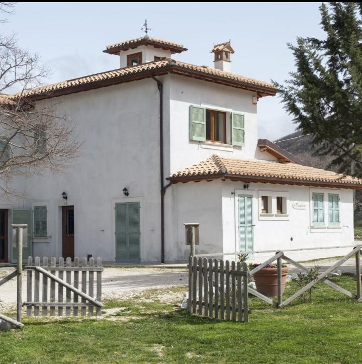 Agriturismo San Martino Фолиньо Экстерьер фото