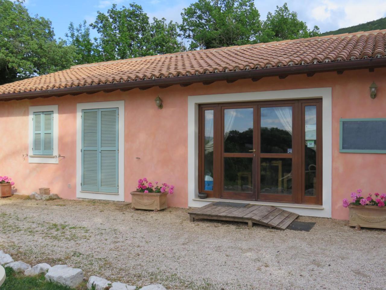 Agriturismo San Martino Фолиньо Экстерьер фото